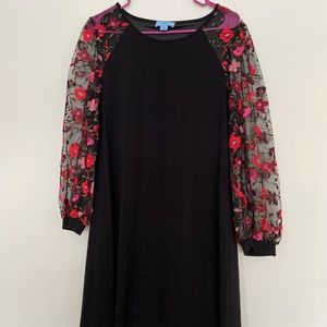 CeCe dress size M